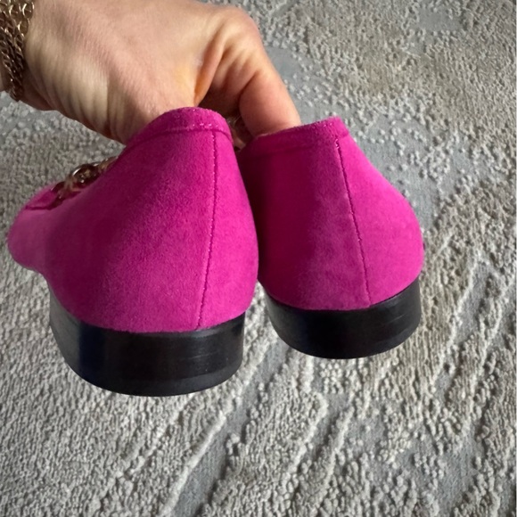 Tuckernuck fuchsia pink loafers Shoes Lily tortoise shell chain Link suede 9 - Picture 10 of 10
